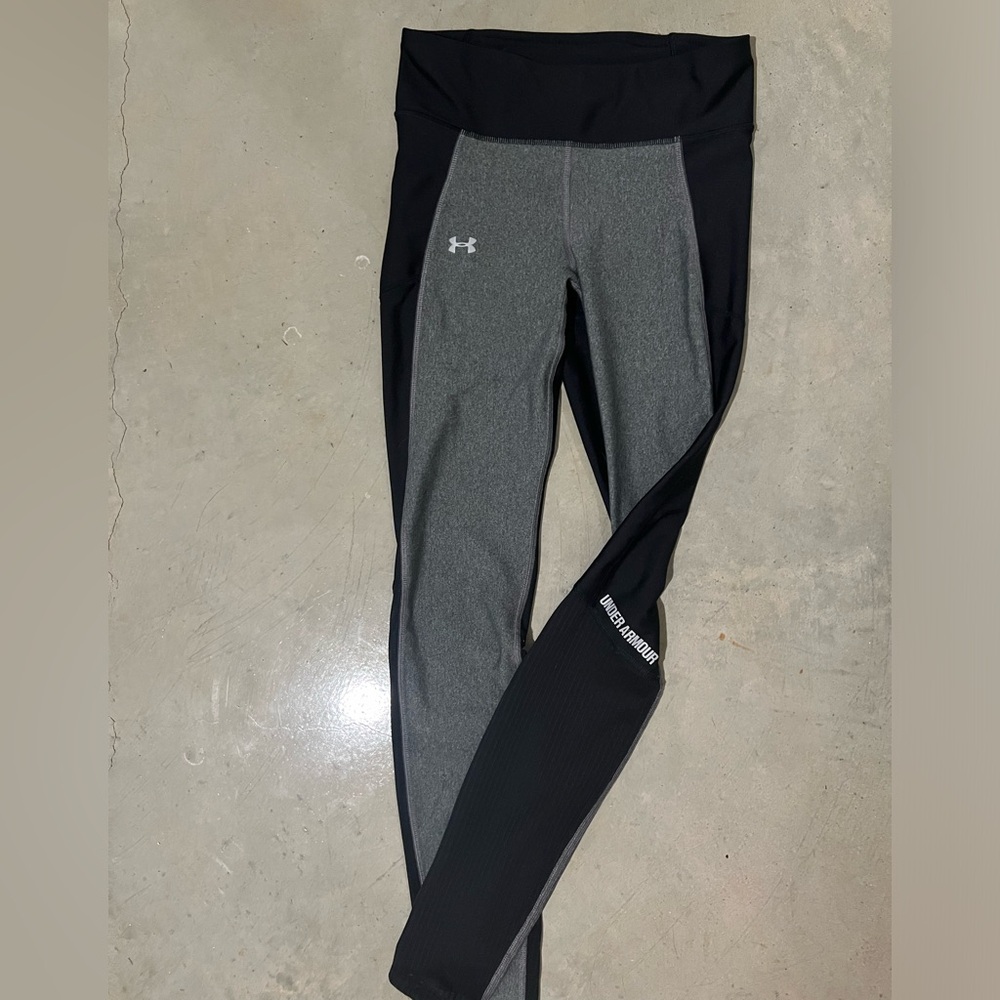 Under Armor Leggings with Mesh Size Small